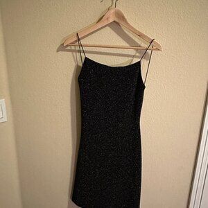 NWT Shimmery backless dress - City Triangles - Medium